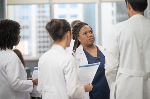 Grey’s Anatomy Recap 03/21/24: Season 20 Episode 2 “Keep the Family Close”
