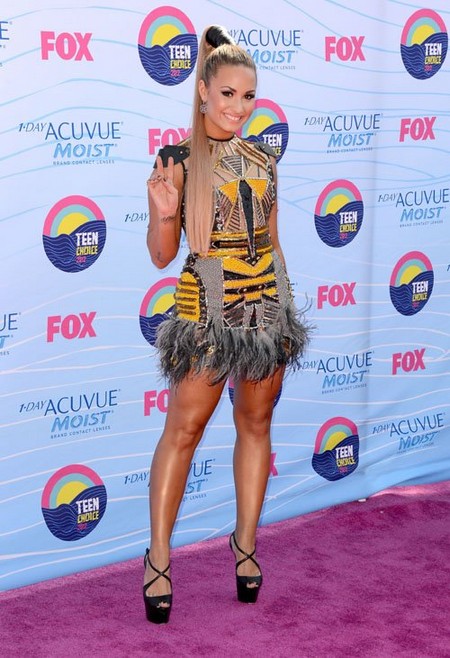 2012 Teen Choice Awards – Red Carpet Arrivals! (Photos)