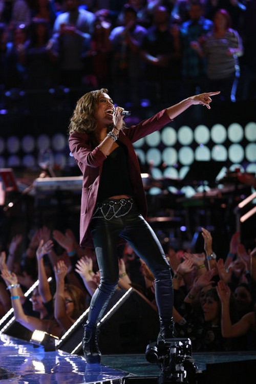 Amanda Brown Eliminated From The Voice 12/4/12 (Video)