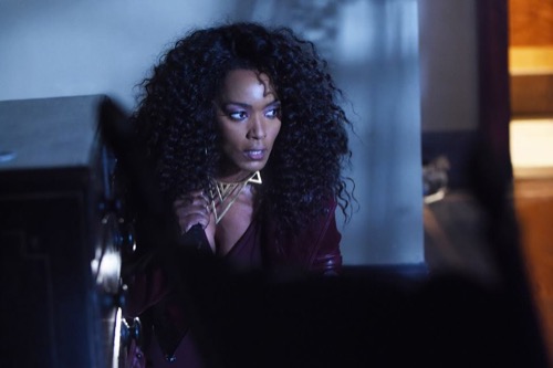 American Horror Story: Hotel Recap 11/11/15: Season 5 Episode 6 “Room 33”