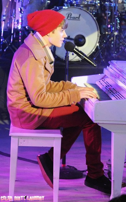 A New Year’s Eve Present From Justin Bieber