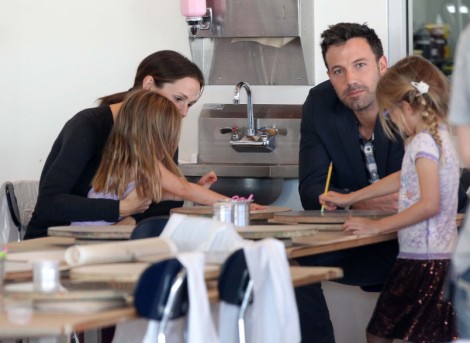 Is Ben Affleck Only With Jennifer Garner Because Of Jennifer Lopez And Oscar?