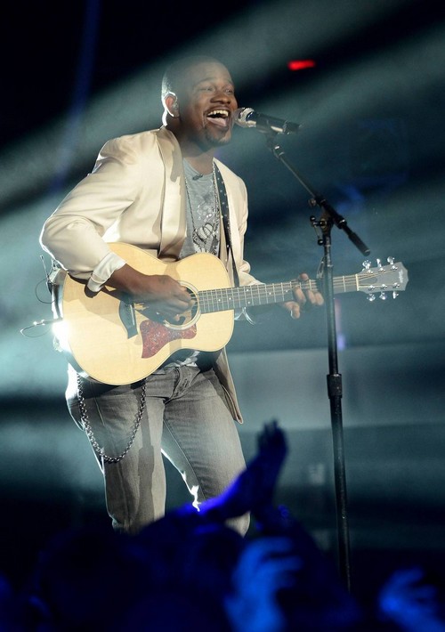 C.J. Harris American Idol “Free Fallin” Video 4/9/14 #IdolTop8