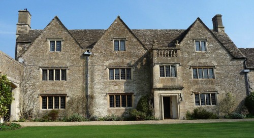 Camilla Parker-Bowles’ Haunted Estate Up For Sale – Where Prince Charles Proposed To Princess Diana