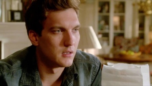 Chasing Life Recap 2/16/15: Season 1 Episode 16 “The Big Leagues”