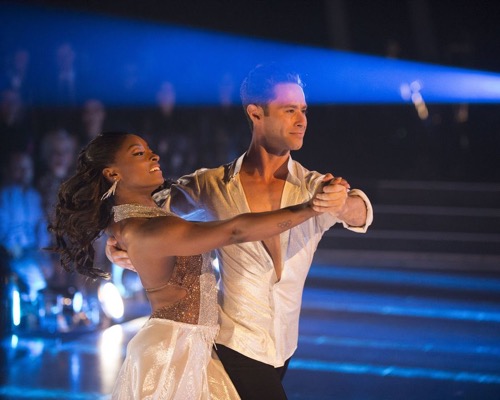 Simone Biles Dancing With The Stars Cha Cha Video Season 24 Episode 2 – 3/27/17 #DWTS