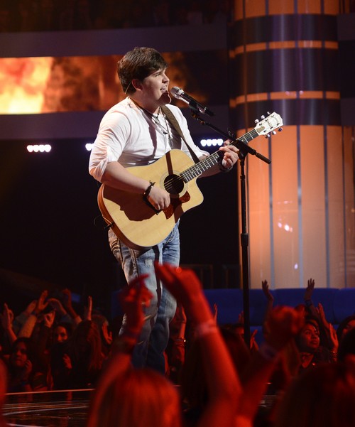 Dexter Roberts American Idol “Aw Naw” Video 2/26/14 #IdolTop13