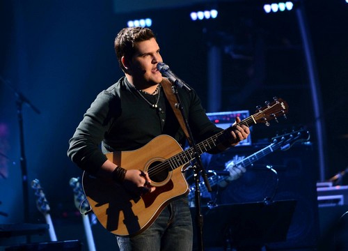 Dexter Roberts American Idol “One Mississippi” Video 4/2/14 #IdolTop8