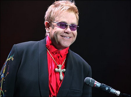 Cruel Elton John Forgets The Boy Who ‘Stole His Heart’