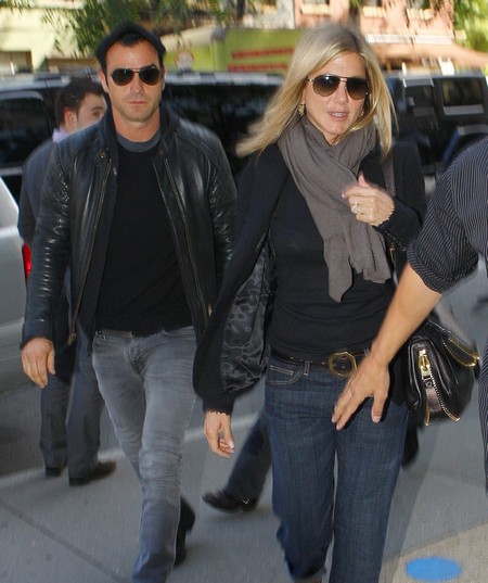 Did Jennifer Aniston Announced Her Pregnancy To Tom Hanks And Rita Wilson
