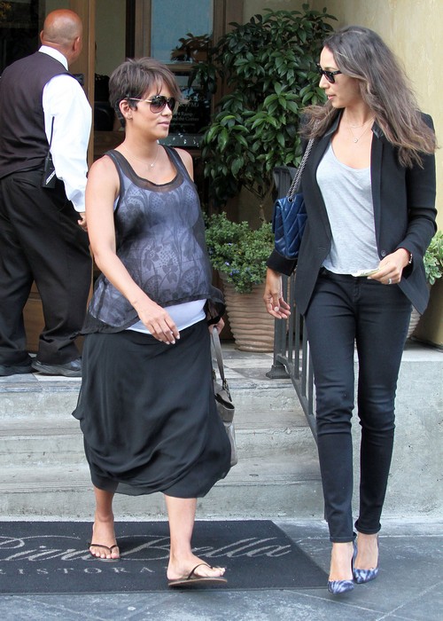 Halle Berry Gives Birth: Delivers Baby Boy – Halle and Olivier Martinez Welcome New Son