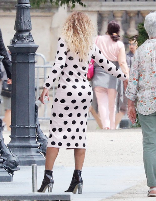Beyonce Pregnant With Twins: Singer Officially Announces Her And Jay-Z’s Family Is Growing!