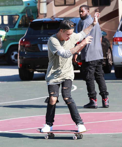 Justin Bieber Ignites Feud With The Weeknd: Jealous Over Selena Gomez’s Boyfriend