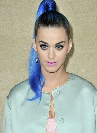 Is It Weird That Robert Pattinson And Katy Perry Call And Text Each Other All The Time?