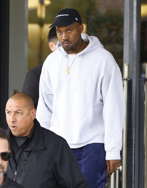 Kim Kardashian Divorce Looming: Kanye West A No-Show At Kardashian And Jenner Christmas Dinner – Couple Break Up?