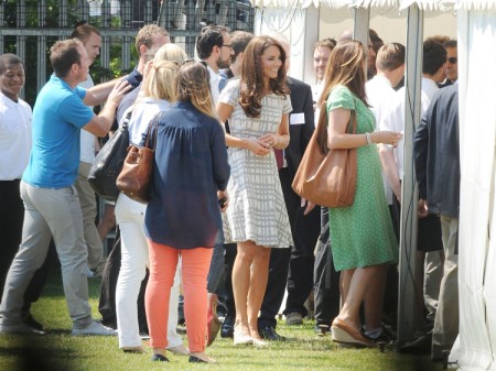Kate Middleton Sweating And Barefoot Under The Olympic Pressure (Photos)