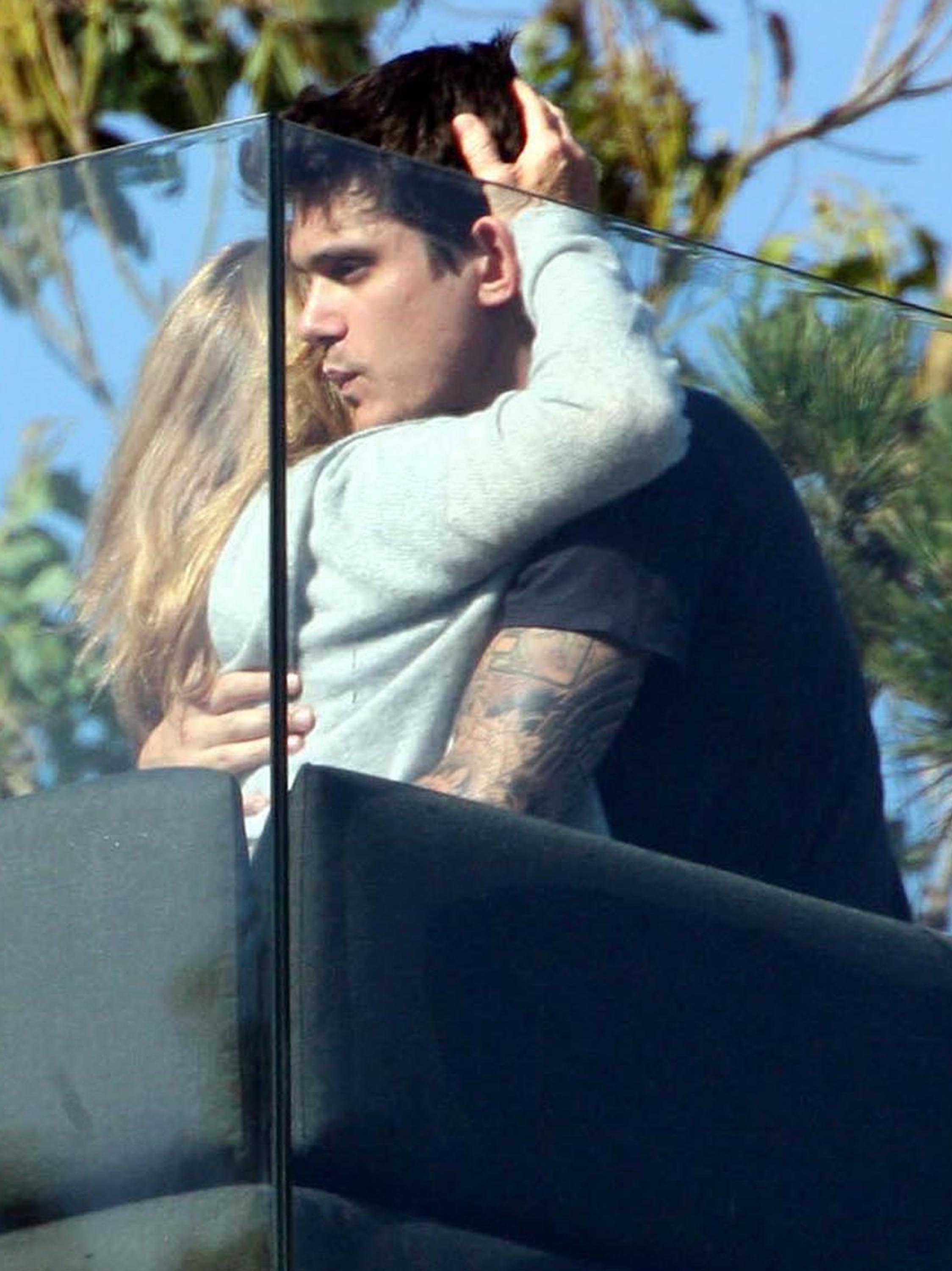 John Mayer Avoiding Jennifer Aniston After Awkward Moment At Hollywood Hotspot?