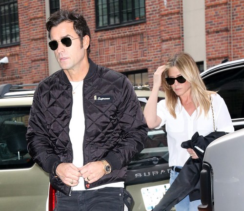 Jennifer Aniston and Justin Theroux Divorce: Next Couple To Split After Brangelina – Justin Checked Out of Marriage For Career?