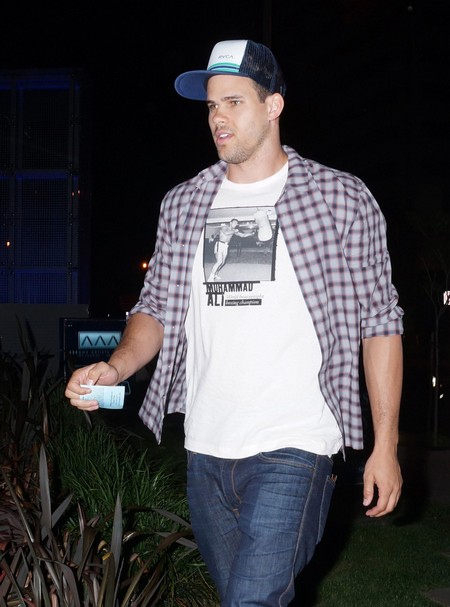Kris Humphries Has a Booty Call NOT a Girlfriend