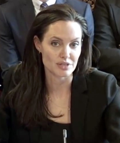 Angelina Jolie Divorce: Brad Pitt Fights Break-Up Rumors with Intense ‘By The Sea’ Publicity Tour?