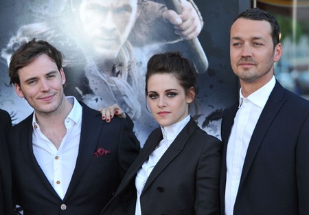 Uh-Oh…Is There Another Photo Of Kristen Cheating About To Come Out?