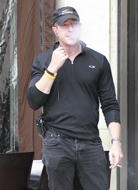 Michael Lohan Calls Rosie O’Donnell A Washed Up Failure After She Blasts Lindsay