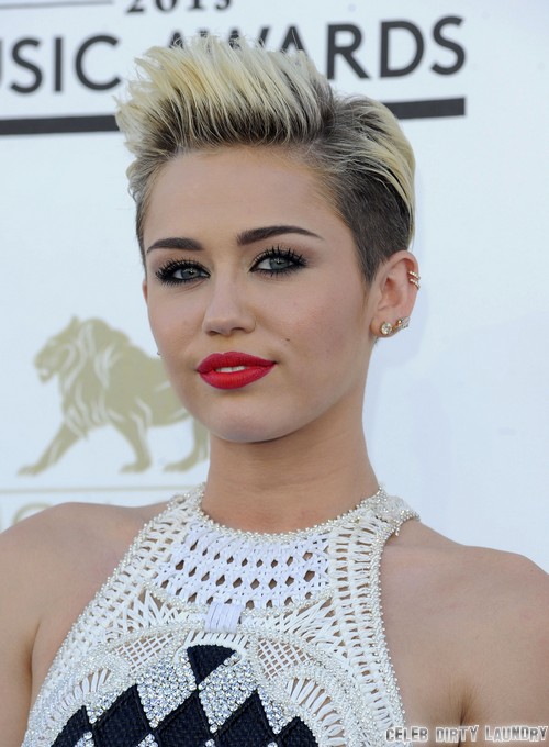 Miley Cyrus & Liam Hemsworth Split Because She’s Immature