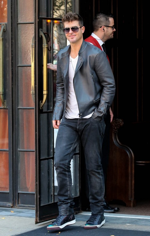 Robin Thicke Cheated On Paula Patton With Playboy Model Amy Varela (PHOTOS)