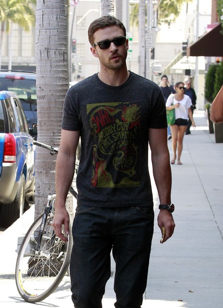 Justin Timberlake Cheats On Jessica Biel And Pays Her Off With Jewelry