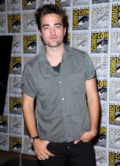 A Nervous Robert Pattinson Refuses To Bash Kristen Stewart In First Interview