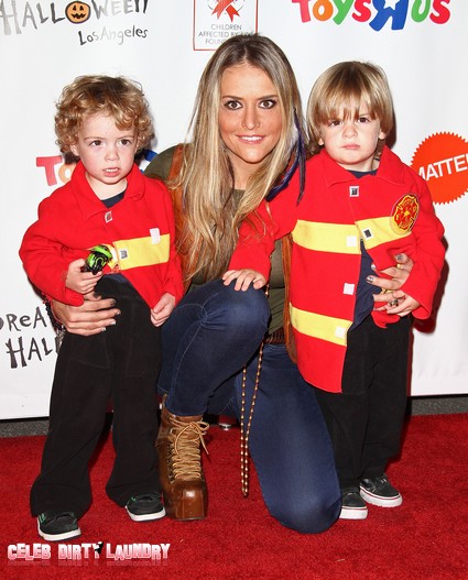 Brooke Mueller Breaks Down And Heads To Rehab