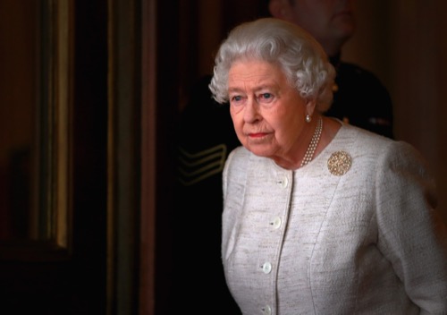 Queen Elizabeth Refuses to Give Kate Middleton a Sash Because of Poor Work Ethic?