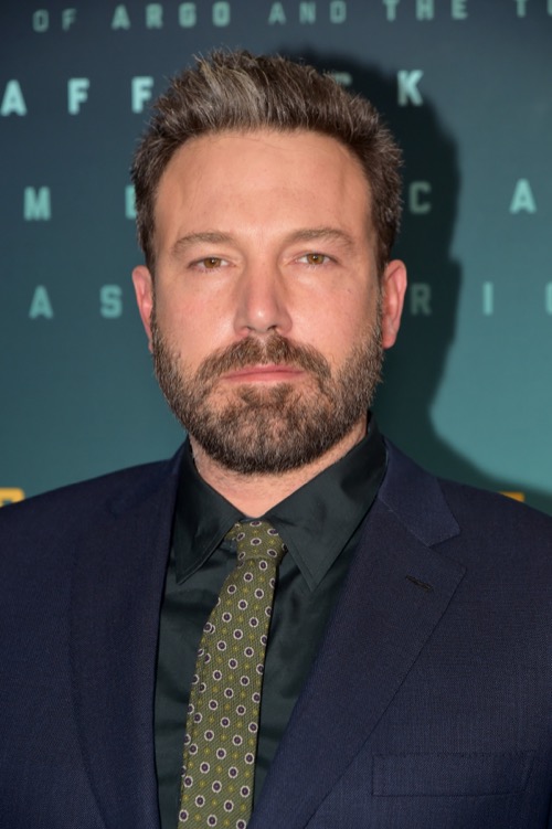 Ben Affleck Spotted Leaving Liquor Store After His Rep Denies He Drank At The 2017 Emmy Awards