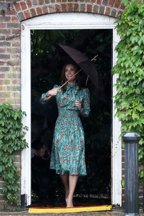 Kate Middleton Not Amused: Meghan Markle Picks Pippa Middleton’s Designer For Royal Wedding Dress