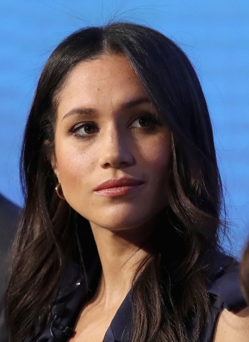 Queen Elizabeth Concerned: Does Meghan Markle Have A Chance Of Passing The British Citizenship Test?