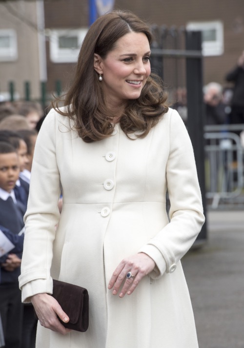 Kate Middleton Loses Most Beautiful Royal Title To Meghan Markle