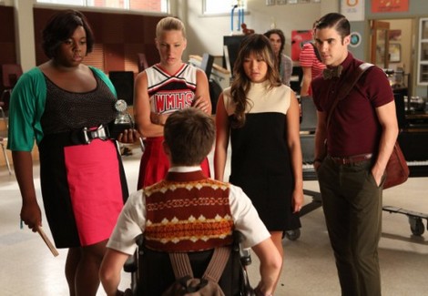 Glee Season 4: Premiere REVIEW – New Faces, New Songs, New Plot Holes