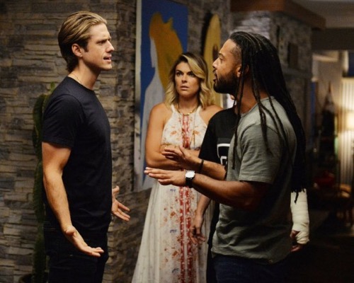 Graceland Season 3 Finale Recap: Sarkissians Shuts Down But Jakes Off the Rails