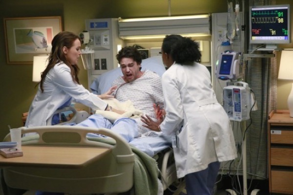 Grey’s Anatomy Recap – Relationship Reveal: Season 11 Episode 19 ‘Crazy Love’