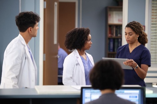 Grey’s Anatomy Recap 04/13/23: Season 19 Episode 14 and 15 “Shadow of Your Love/Mama Who Bore Me”