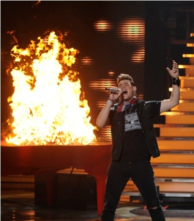 Idol Contestant James Durbin Takes a Stab at Michael Jackson