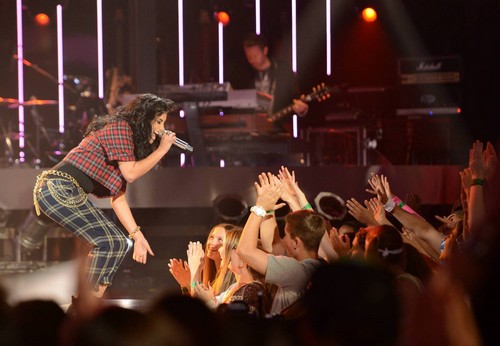 Jena Irene American Idol “Creep” Video 4/16/14 #IdolTop7