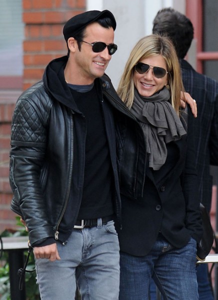 Jennifer Aniston Forgives Brad Pitt, Says Justin Theroux Is Better In Bed