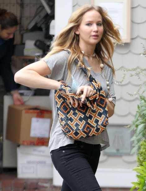 Report: Jennifer Lawrence Going After Robert Pattinson