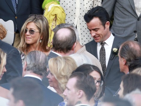 Jennifer Aniston Wedding Delayed AGAIN – Will She Ever Walk Down The Aisle?