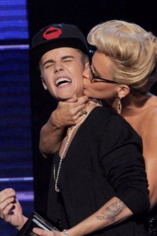 Jenny McCarthy Grabs Justin Bieber’s Butt and Kisses Him, Cougar Rape? (Photo)
