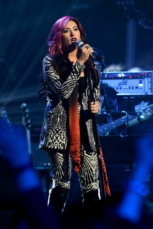 Jessica Meuse American Idol “Blue-Eyed Lie” Video 4/2/14 #IdolTop8