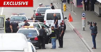 Justin Bieber’s Bodyguard Knocks Out Photographer With One Punch (Photo)