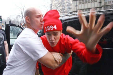 Justin Bieber’s Bratty Rant: Confesses He’s Too Successful For His Own Good and Way Better Than Lindsay Lohan!