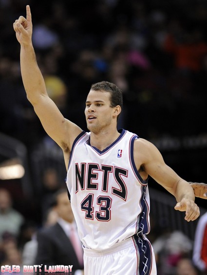 Kris Humphries To Represent Himself In Divorce Court